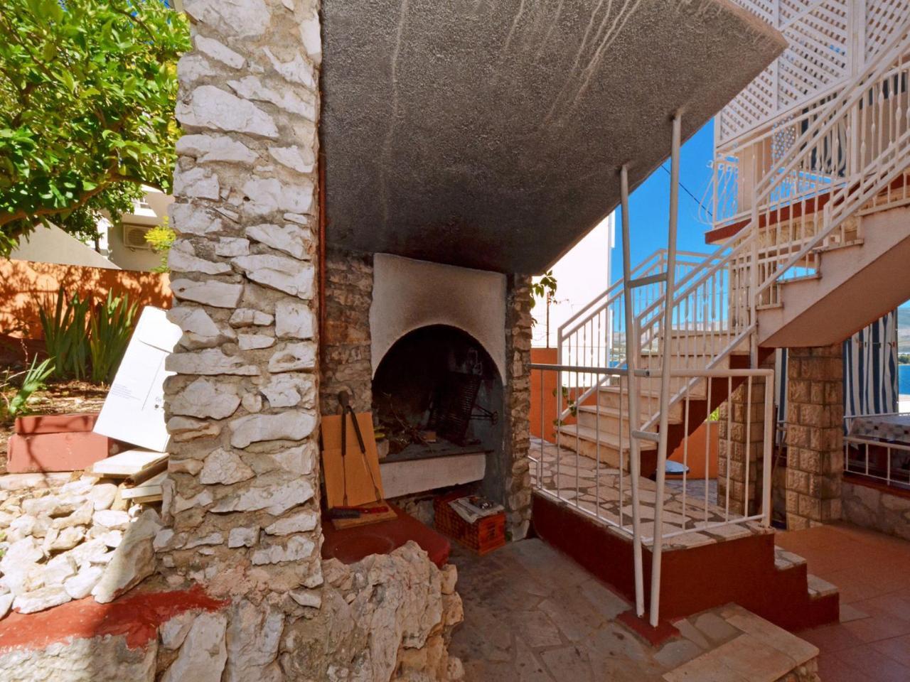 Apartments Josipa Trogir Exterior photo